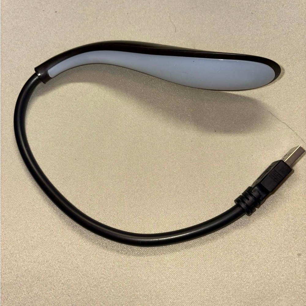 USB LED Reading Light.  Brand new great Christmas gift.